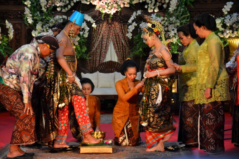 tradisi Jawa