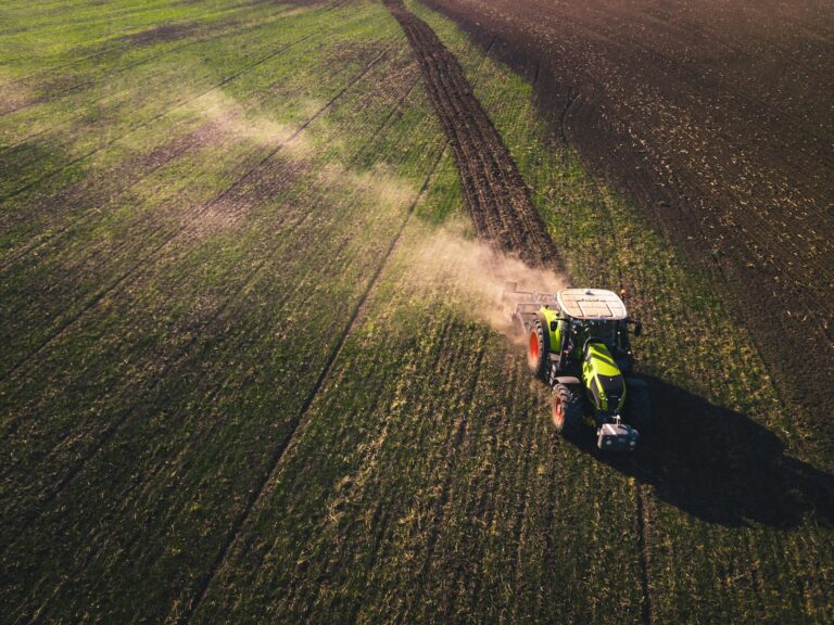 jenis traktor