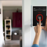 Alarm keamanan rumah